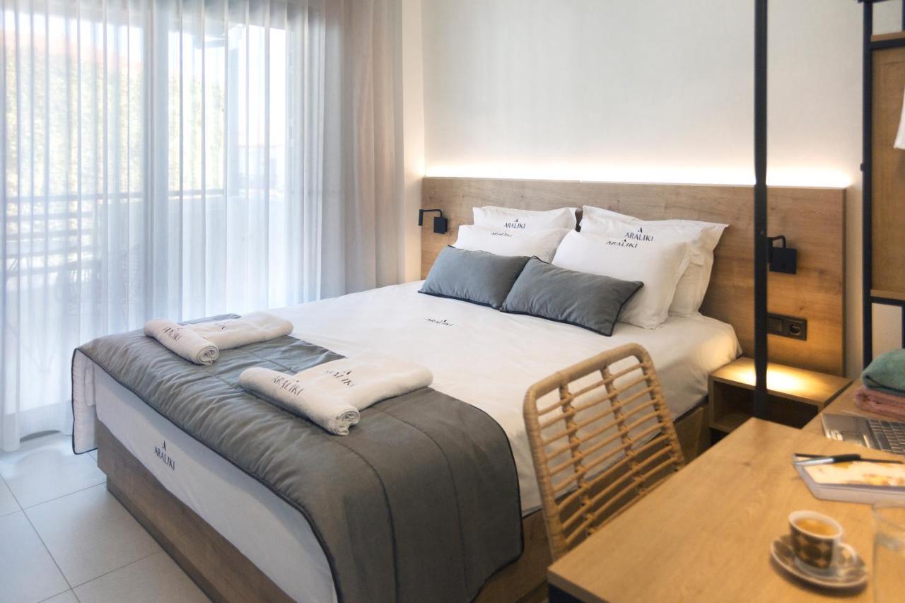 Araliki Suites Políhrono Kültér fotó