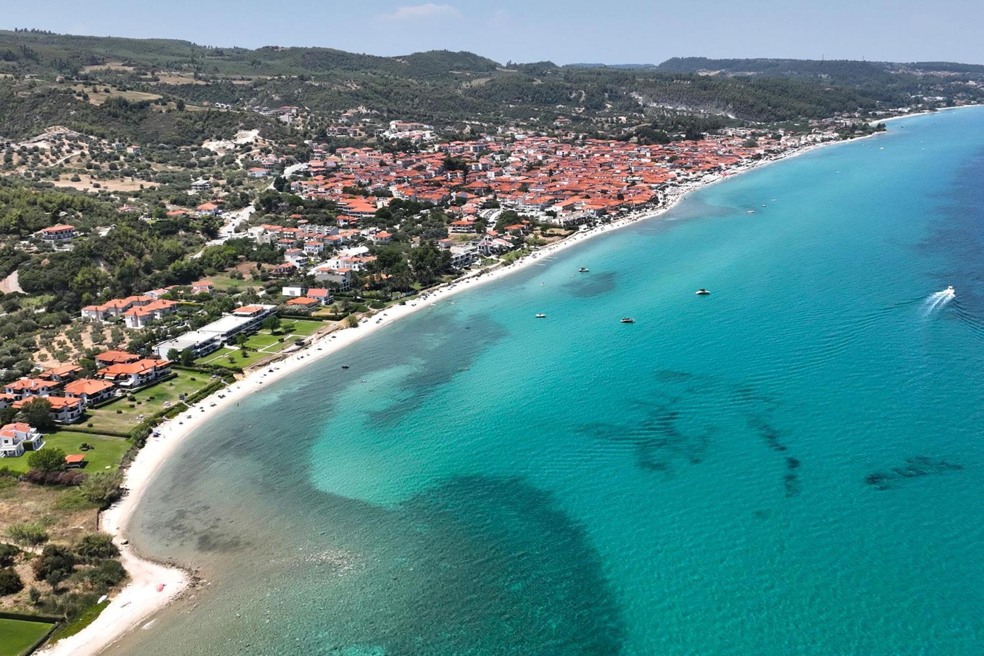 Araliki Suites Políhrono Kültér fotó